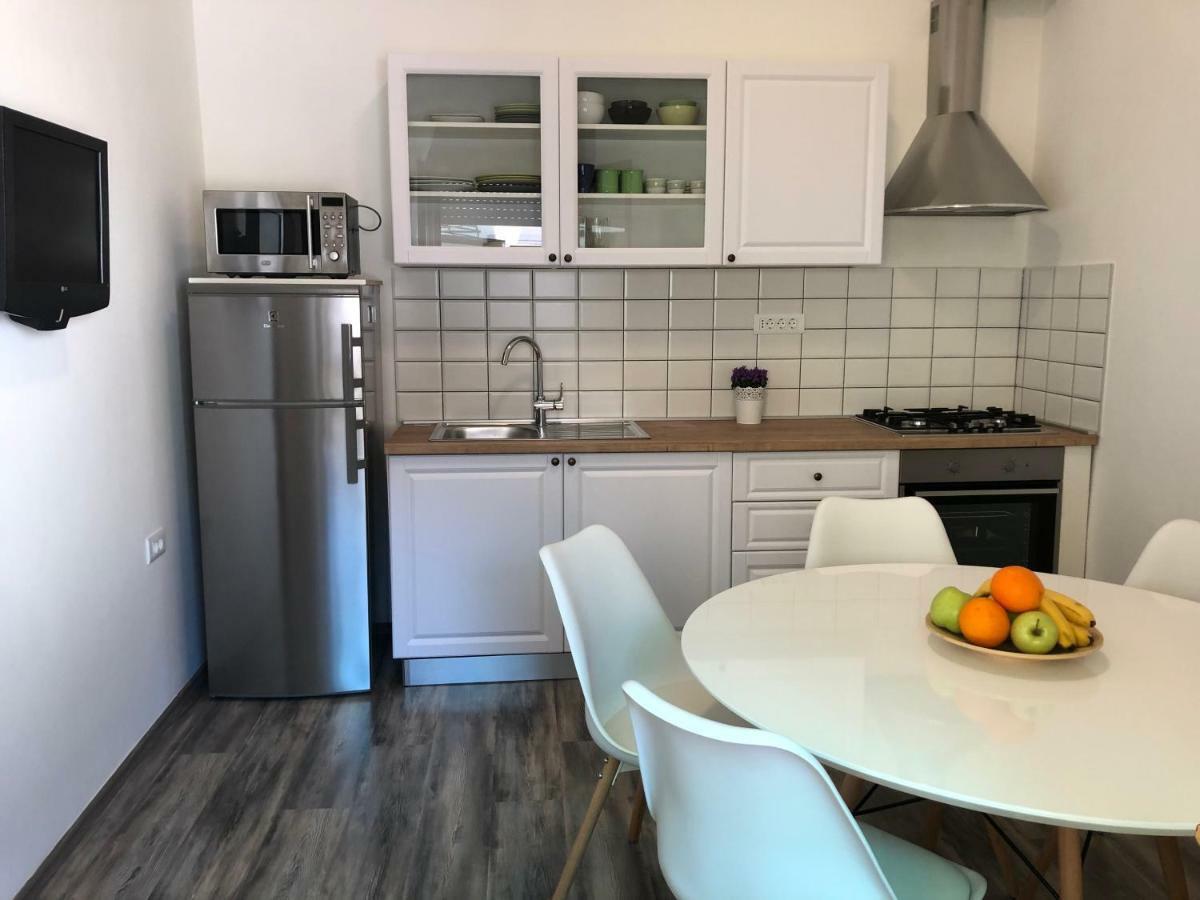 Apartment Check In Pula Exterior foto
